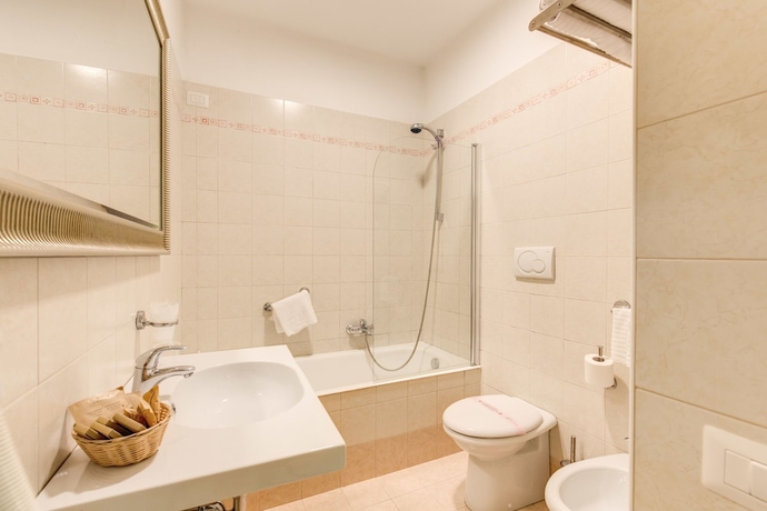 Imagen de la habitación del Apartamentos Apollo Apartments Colosseo. Foto 16