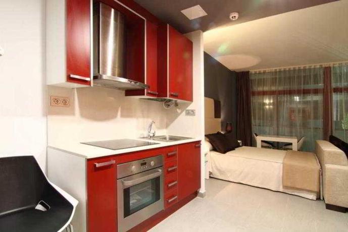 Imagen de la habitación del Apartamentos Apolo Suites Rentalmar. Foto 3