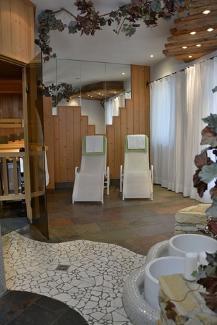 Imagen de la piscina del Apartamentos Appartements Aurikel Corso. Foto 16