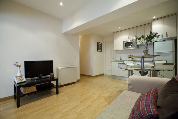 Imagen de los interiores del Apartamentos Apr Alcala. Foto 14