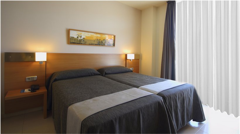 Imagen de la habitación del Apartamentos Aqua Hotel Nostre Mar Apartaments. Foto 13