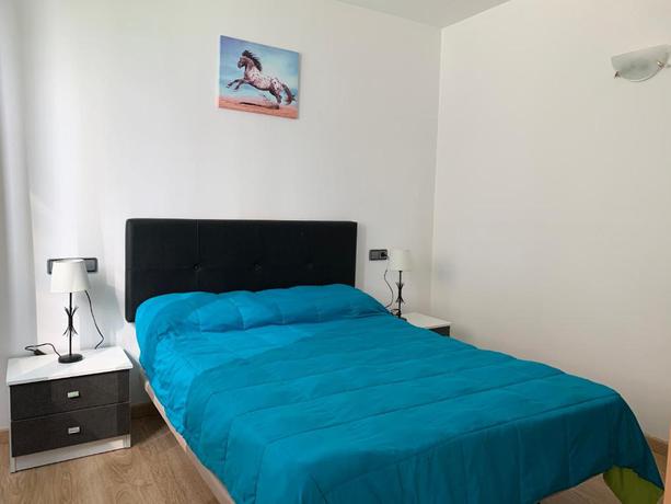 Imagen de la habitación del Apartamentos Araco 3000. Foto 3