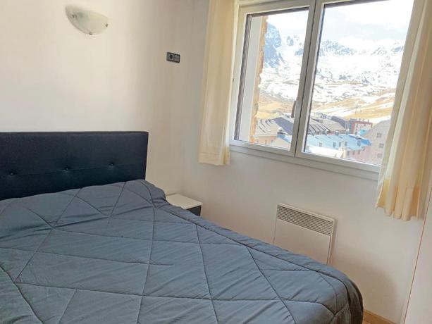 Imagen de la habitación del Apartamentos Araco 3000. Foto 7