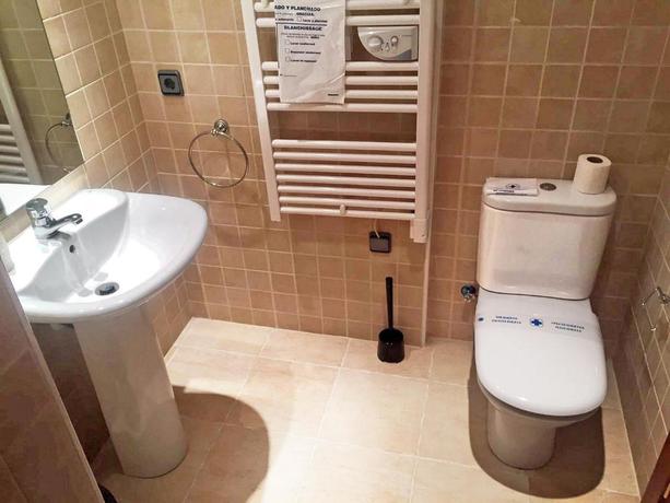 Imagen de la habitación del Apartamentos Araco 3000. Foto 9