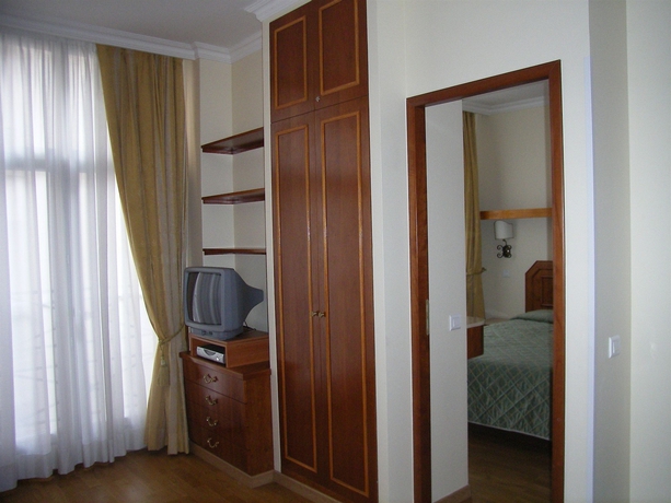 Imagen de la habitación del Apartamentos Arc de Triomphe, Palacio de Congresos. Foto 8