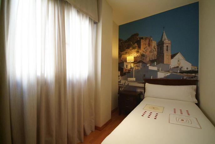 Imagen general del Apartamentos Ardales. Foto 5