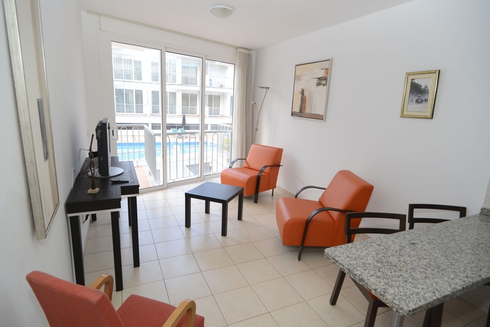 Imagen de los interiores del Apartamentos Arena Suites. Foto 8