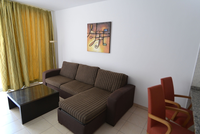 Imagen de los interiores del Apartamentos Arena Suites. Foto 10