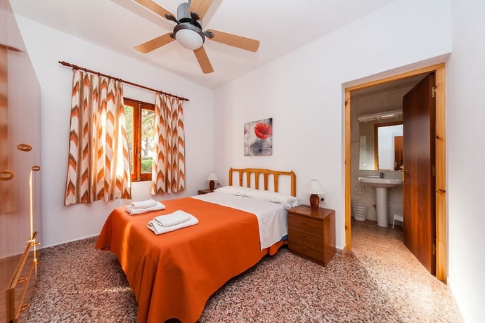 Imagen de la habitación del Apartamentos Arenal Playa. Foto 12