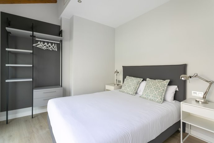 Imagen de la habitación del Apartamentos Arenal Suites Alicante. Foto 7