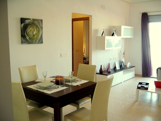 Imagen de los interiores del Apartamentos Arenales Playa. Foto 11