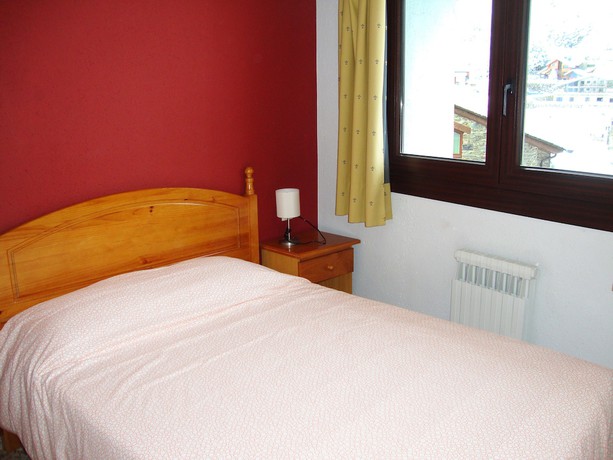 Imagen de la habitación del Apartamentos Arinsal 3000. Foto 3