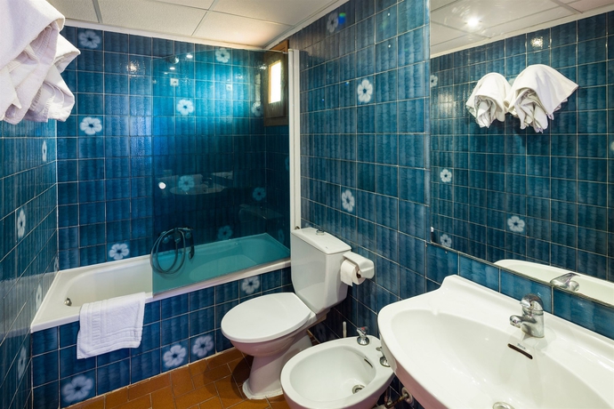 Imagen de la habitación del Apartamentos Arlanza - Adults Only. Foto 9