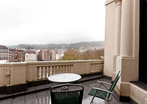 Imagen general del Apartamentos Arriaga. Foto 9