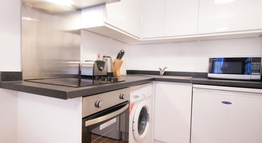 Imagen general del Apartamentos Arsenal. Foto 8