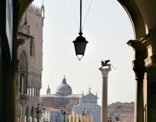 Imagen de los exteriores del Apartamentos Art Apartments Venice. Foto 8