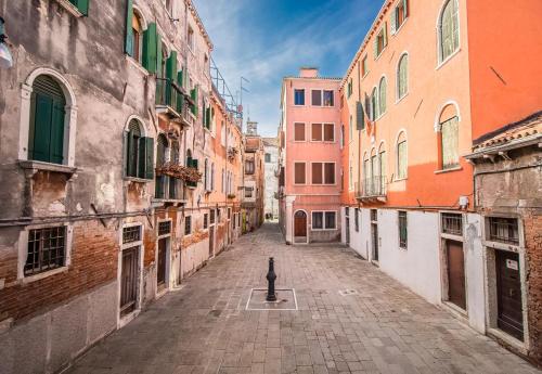 Imagen de los exteriores del Apartamentos Art Apartments Venice. Foto 10