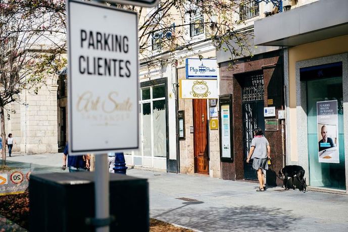 Imagen de los interiores del Apartamentos Art Suites Santander. Foto 20