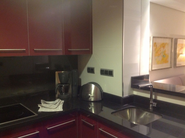 Imagen de la habitación del Apartamentos ArtPlatinum SUITES and. Foto 3