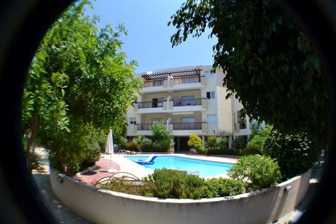 Imagen de la piscina del Apartamentos Artemis Cynthia Complex. Foto 13