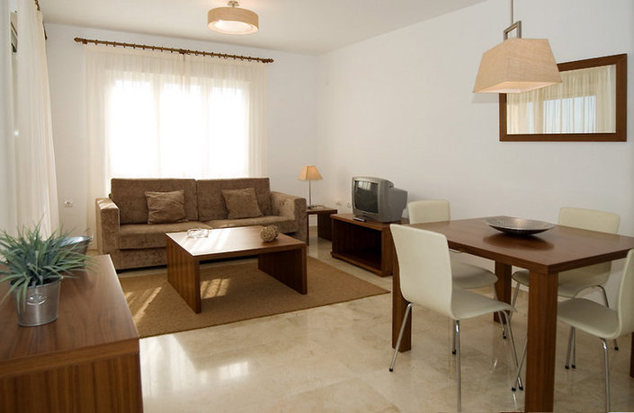 Imagen general del Apartamentos Atalayas de Riviera. Foto 4