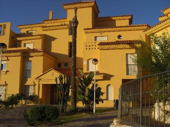 Imagen general del Apartamentos Atalayas de Riviera. Foto 5