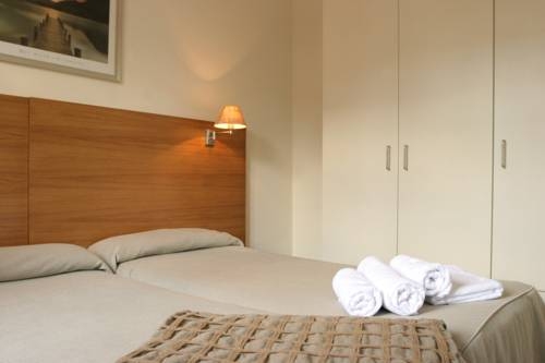 Imagen general del Apartamentos Atica. Foto 8