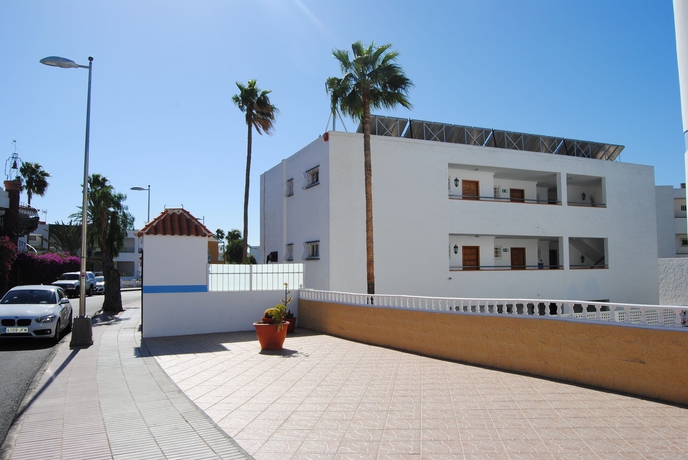 Imagen de los exteriores del Apartamentos Atlantic Sun Beach - Gay Men Only. Foto 6