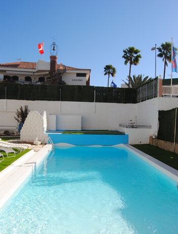 Imagen de la piscina del Apartamentos Atlantic Sun Beach - Gay Men Only. Foto 15