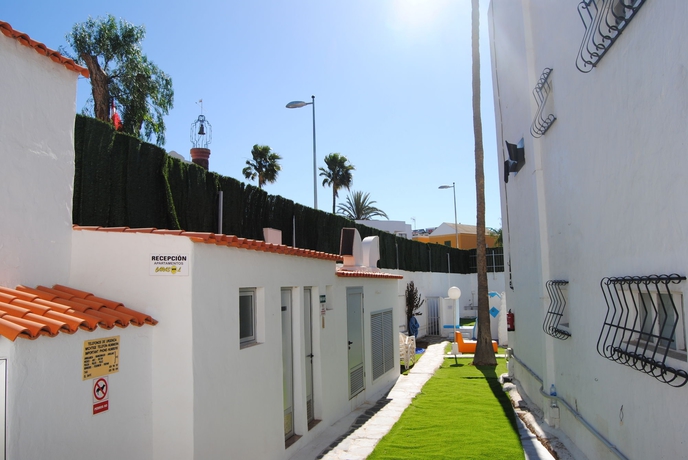 Imagen de los exteriores del Apartamentos Atlantic Sun Beach - Gay Men Only. Foto 7