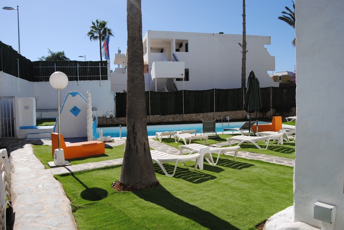 Imagen de los exteriores del Apartamentos Atlantic Sun Beach - Gay Men Only. Foto 8