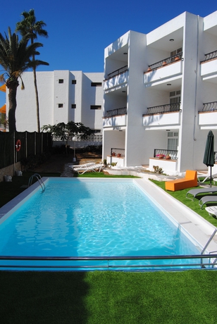 Imagen de la piscina del Apartamentos Atlantic Sun Beach - Gay Men Only. Foto 16