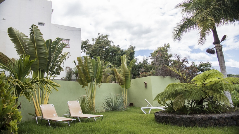 Imagen de los exteriores del Apartamentos Atlantis, Los Llanos. Foto 17