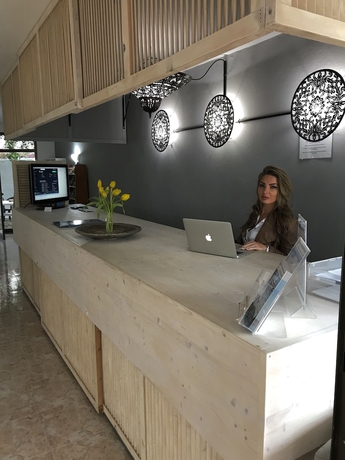 Imagen de los interiores del Apartamentos Atlas Apartments Ibiza. Foto 19