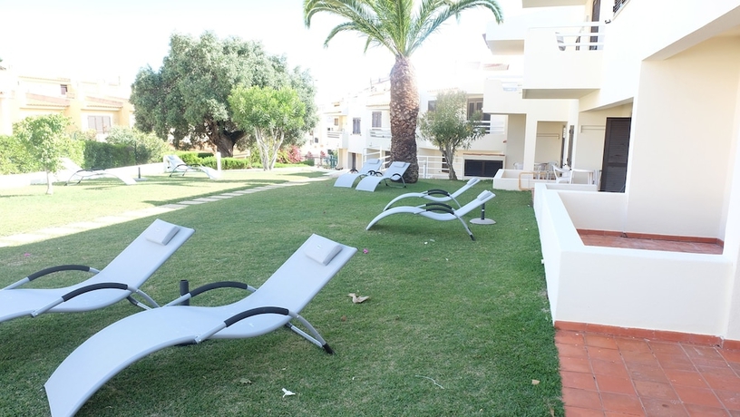 Imagen de los exteriores del Apartamentos Aura Village - City Beach. Foto 9