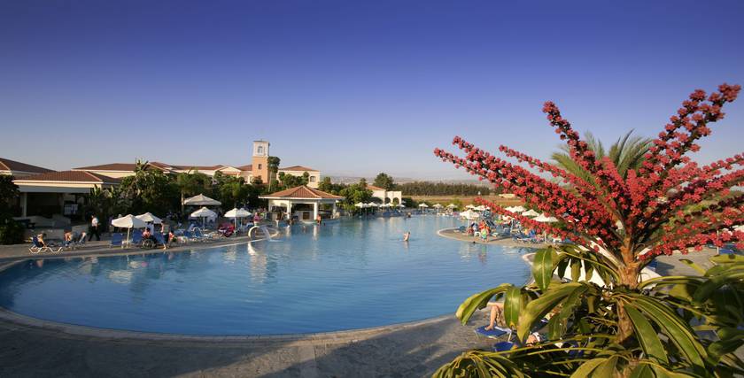Imagen de la piscina del Apartamentos Avanti Holiday Village. Foto 15