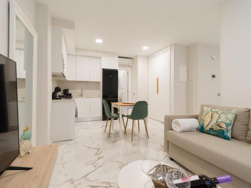 Imagen de la habitación del Apartamentos Avatar Las Canteras. Foto 11