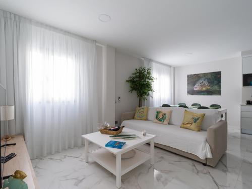 Imagen general del Apartamentos Avatar Las Canteras. Foto 4