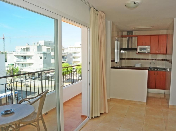 Imagen de la habitación del Apartamentos Avenida - Mc Ibiza. Foto 8