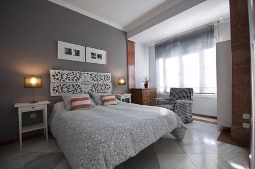 Imagen general del Apartamentos Avenida, Sevilla. Foto 13