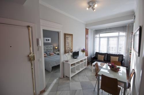 Imagen general del Apartamentos Avenida, Sevilla. Foto 14