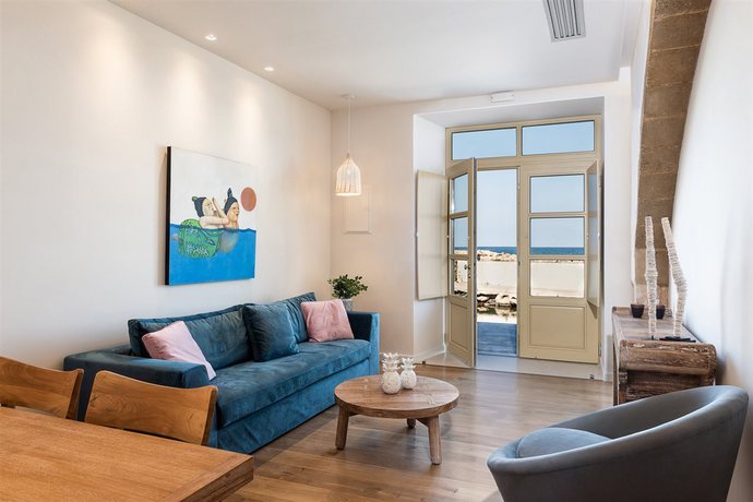 Imagen general del Apartamentos Avra Apartments Kolymbari Harbour. Foto 13