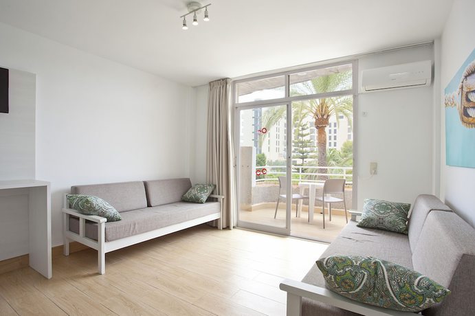 Imagen de la habitación del Apartamentos BJ Apartamentos Club Sa Coma. Foto 3