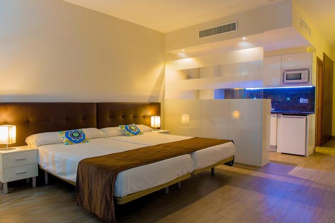 Imagen de la habitación del Apartamentos BLUESEA Dimona Suites. Foto 10