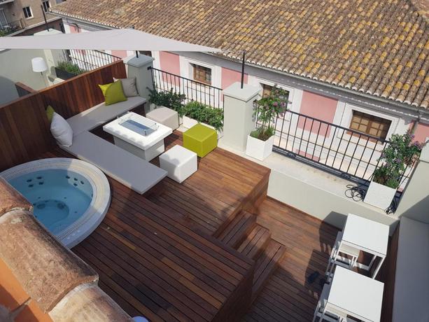 Imagen general del Apartamentos BONNIES Suites and Spa Valencia. Foto 17