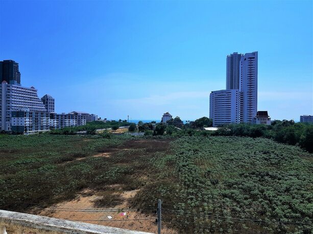 Imagen general del Apartamentos Baan Suan Lalana Tc 1 Bedroom Penthouse With Sea View. Foto 1