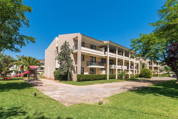 Imagen de la habitación del Apartamentos Bahia Pollensa. Foto 9
