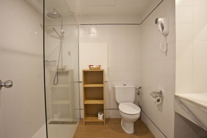 Imagen de la habitación del Apartamentos Bahia Pollensa. Foto 11