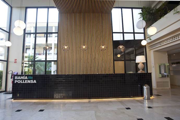 Imagen de los interiores del Apartamentos Bahia Pollensa. Foto 20