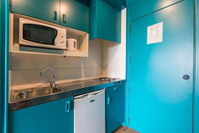 Imagen de la habitación del Apartamentos Bahia Pollensa. Foto 16